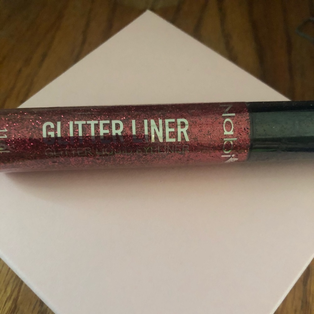 Glitter Liners